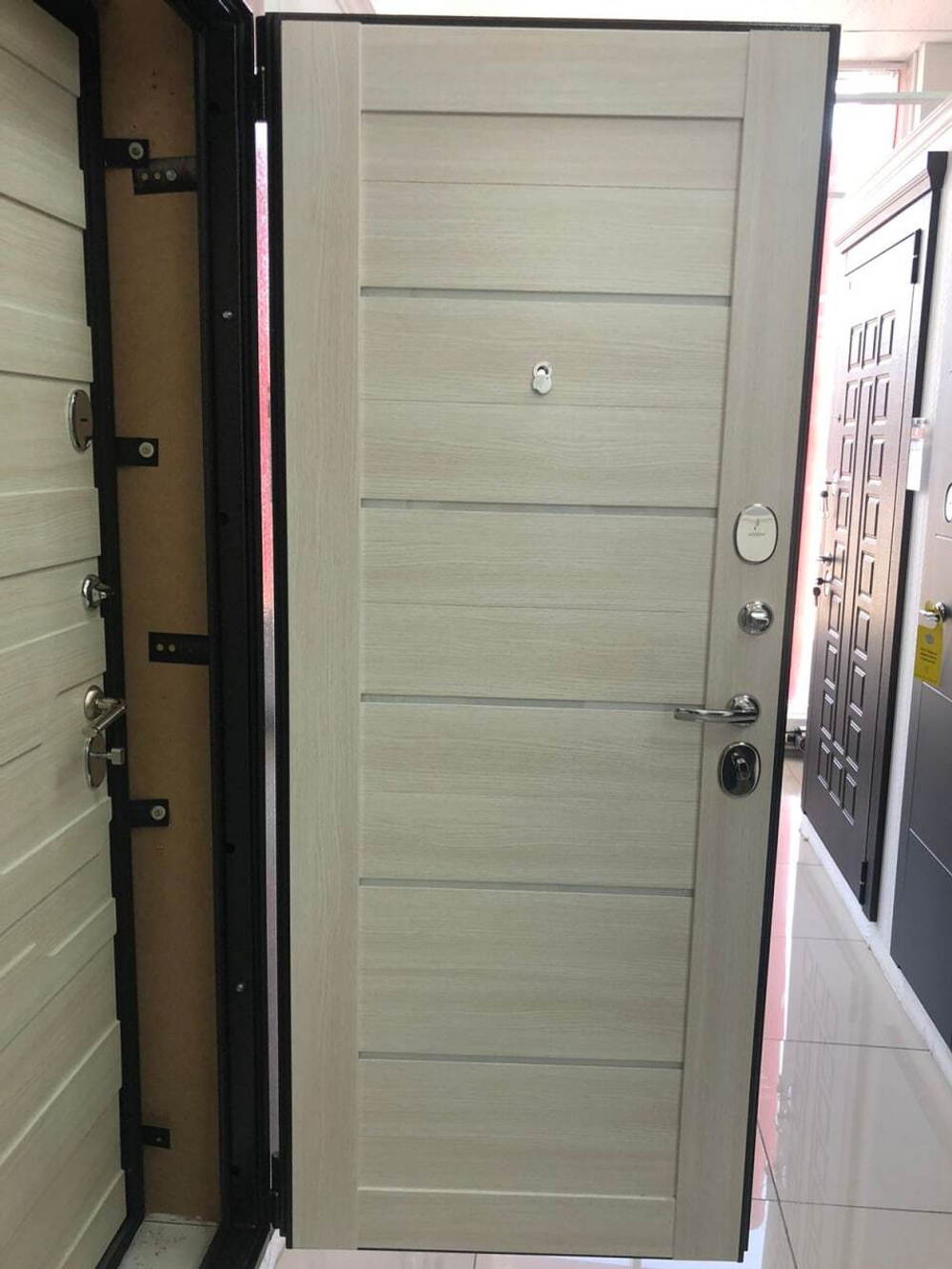 Дверь входная Портика Porta R-2 104/П22