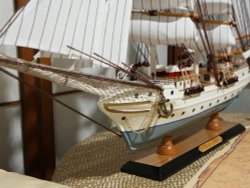 Модель парусника ''Statsraad lehmkuhl'