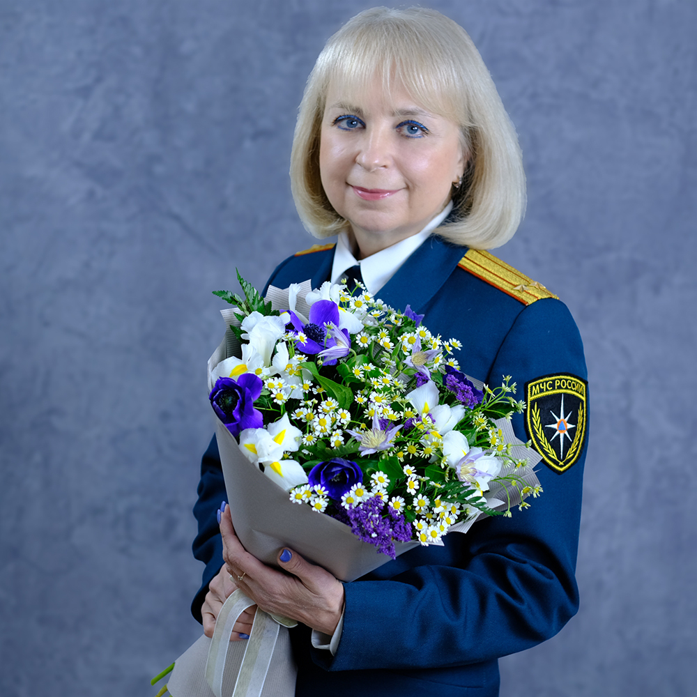 Букет с анемонами «‎Полевой»