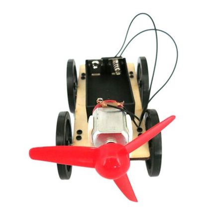 Набор для сборки электромобиля с пропеллером (мотор, 4 колеса, пропеллер)