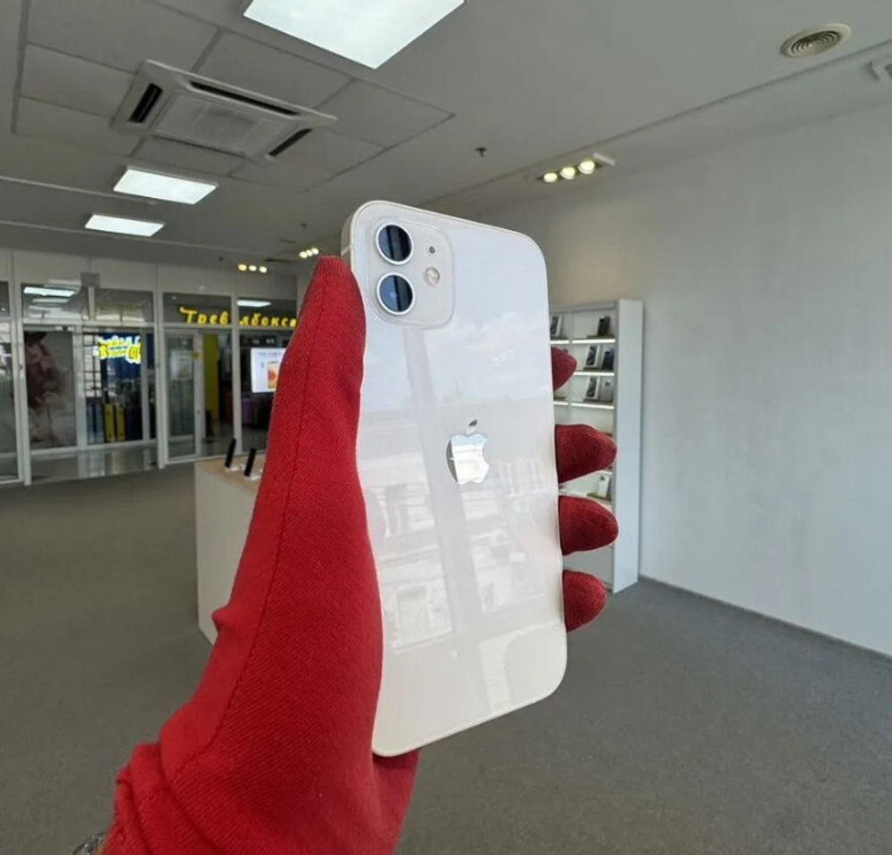 iPhone 12, 128 ГБ б/у
