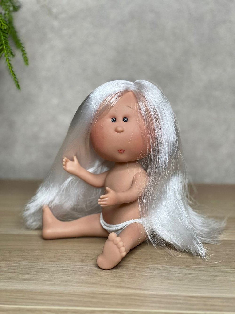 Кукла Nines виниловая 30см MIA без одежды (3000W27)