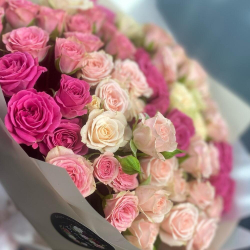 19 кустовых роз