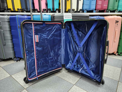 Чемодан Средний (М) полипропилен "Mironpan" съёмные колёса