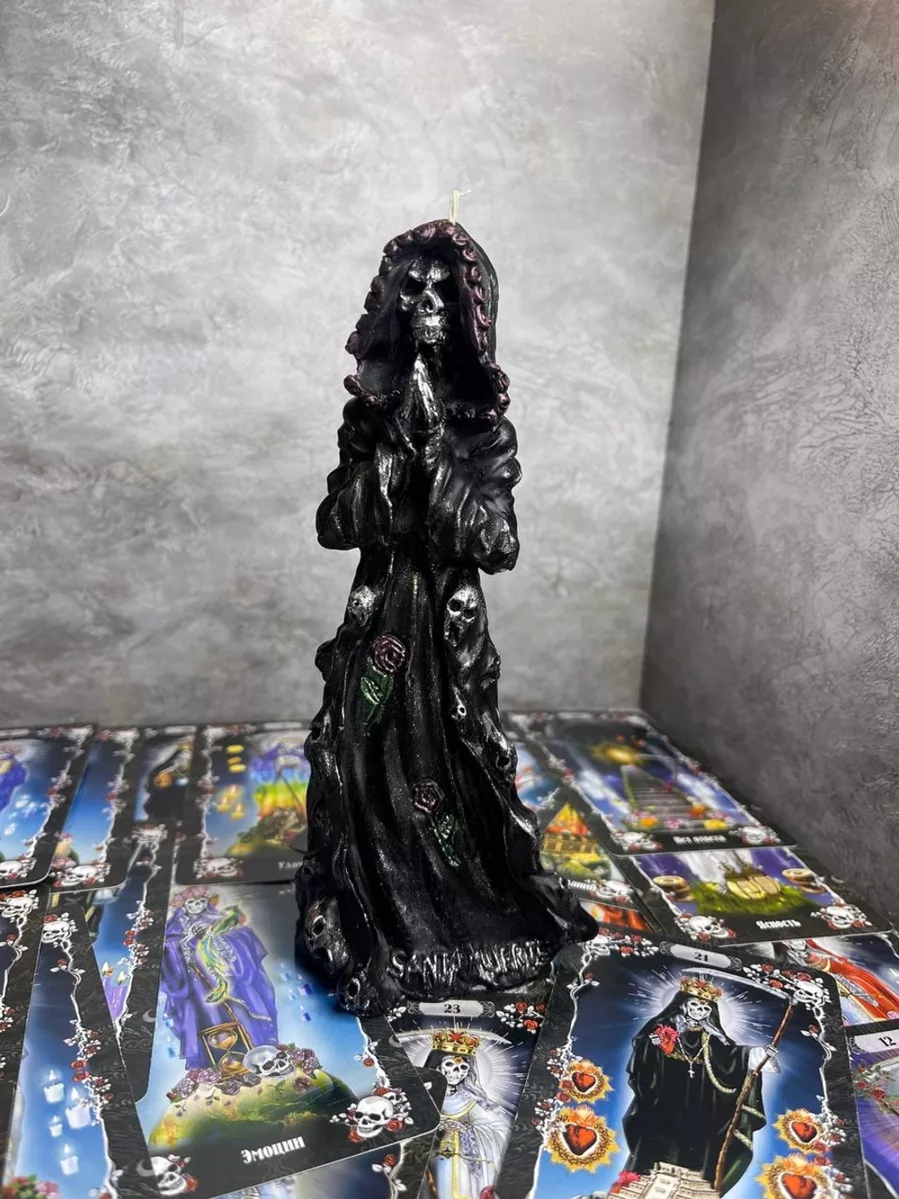 Свеча эзотерическая "Святая Смерть"