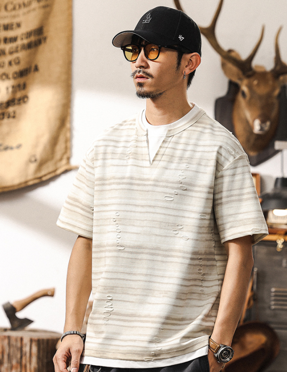 Футболка двойная обманка с разрезом, полосатая