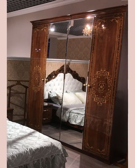 Шкаф  ПАТРИСИЯ  4-х ств. (2+2) караваджо  глянец с зеркалами