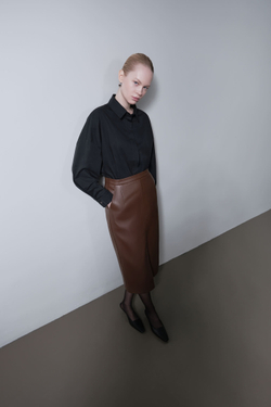 Юбка с разрезом из экокожи коричневый