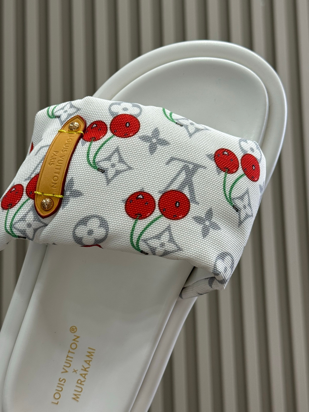 Louis Vuitton Pool Pillow Flat Comfort Mule (4 colors)