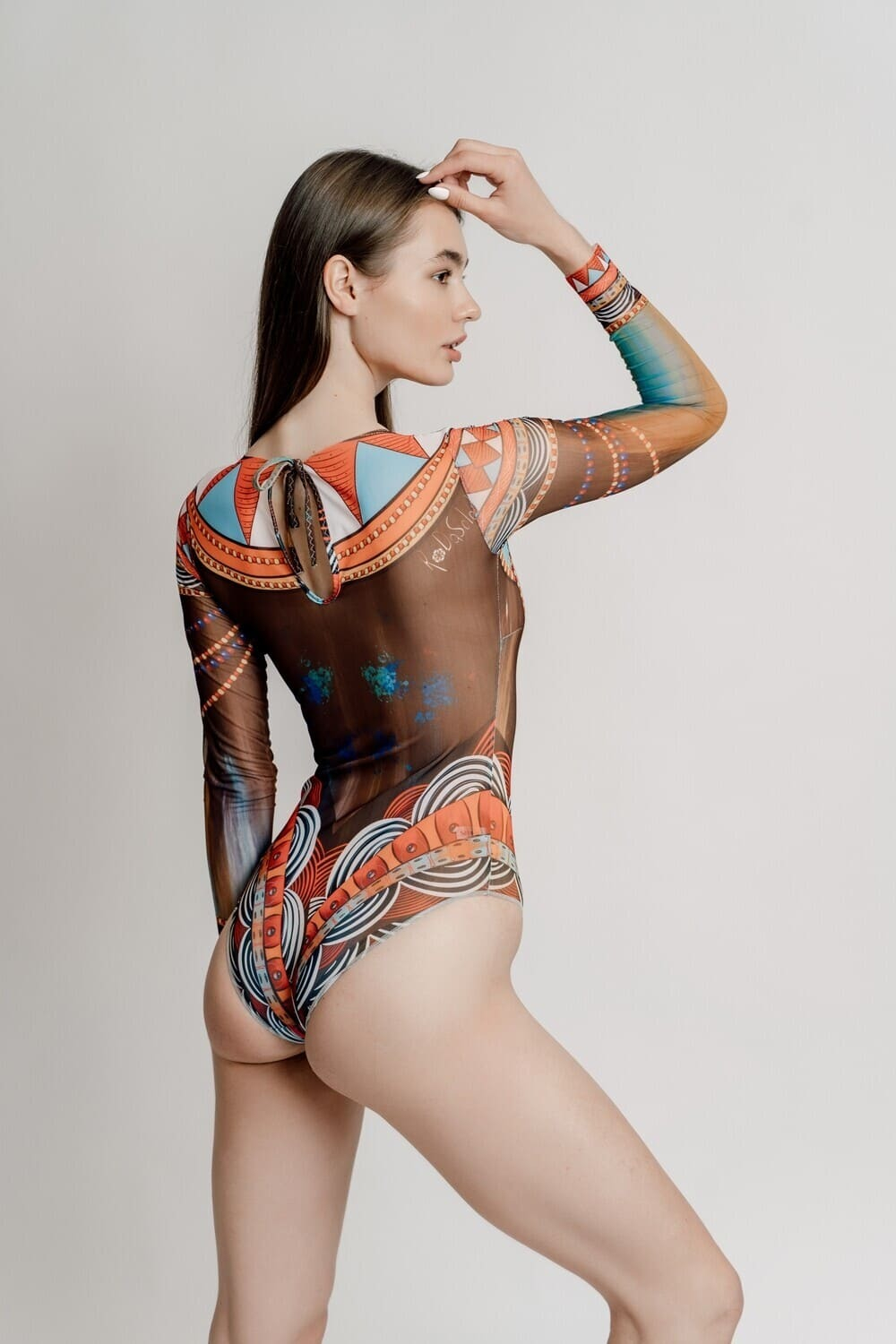 Слитный купальник с рукавами "Африка"