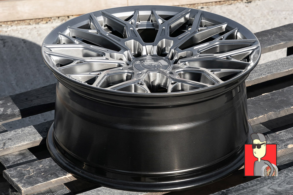 Комплект дисков Showy EVO 18x8.5 et20 6x139.7