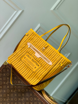 Louis Vuitton Neverfull Bandouliere Inside Out MM