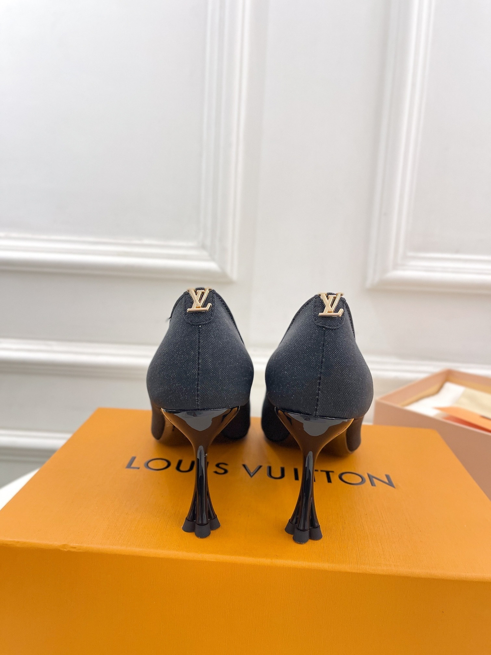 Louis Vuitton Blossom Pump