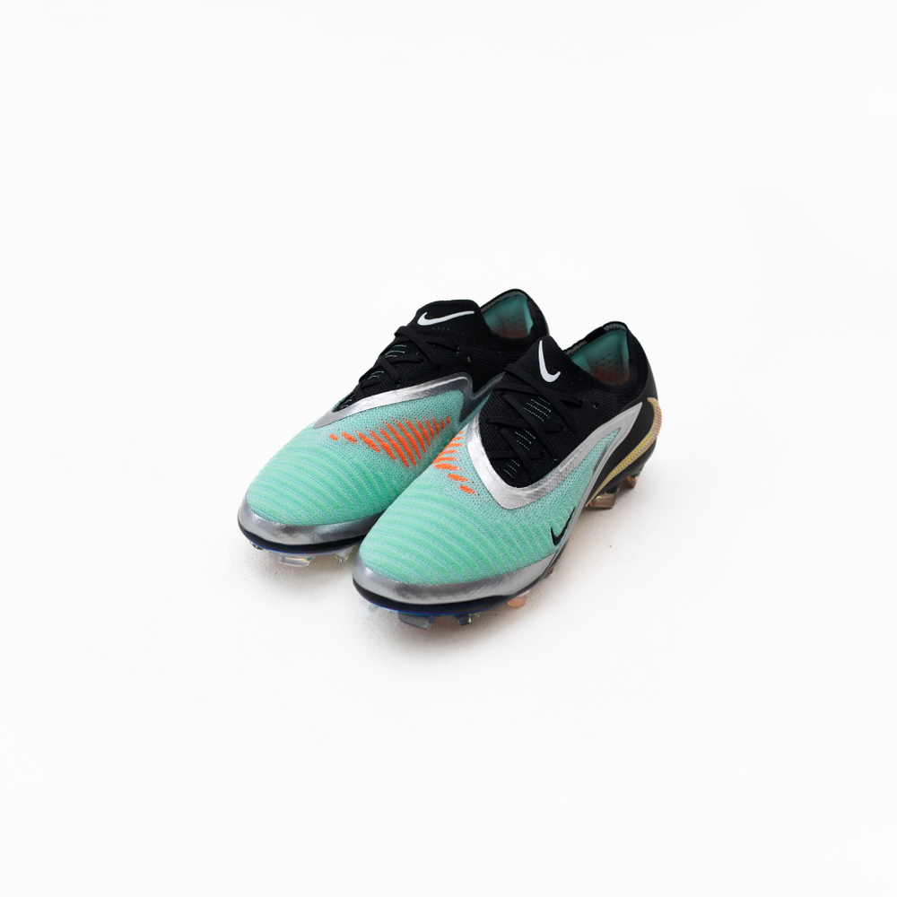 FG / Nike Phantom 6 Low Elite / Chrome Black