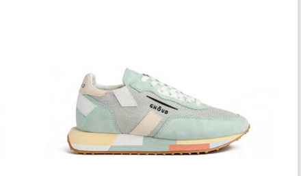 Кроссовки женские