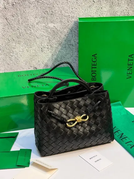 Сумка Bottega Veneta Medium Andiamo черный