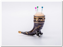 Игольница фарфор