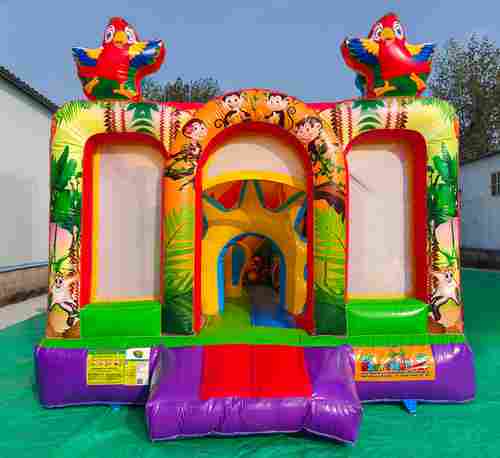 Коммерческий надувной батут «Попугаи и друзья 2» с крышей, 6x4x4 м