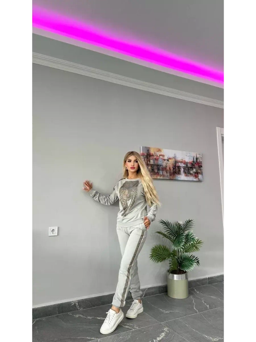 Костюм с принтом леопарда