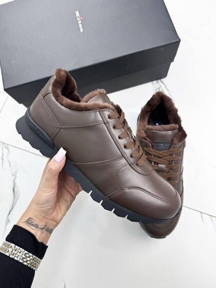 Кроссовки Kiton