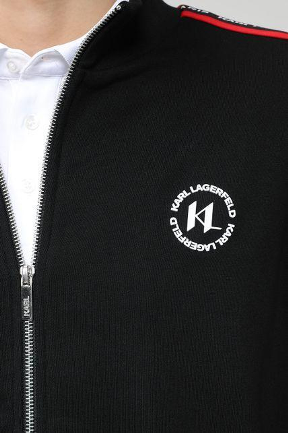 Костюм муж. LAGERFELD 532900 черный с красным