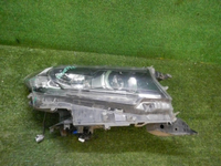 Битая Фара правая Toyota Land Cruiser Prado 150 (2017-н.в.) LED