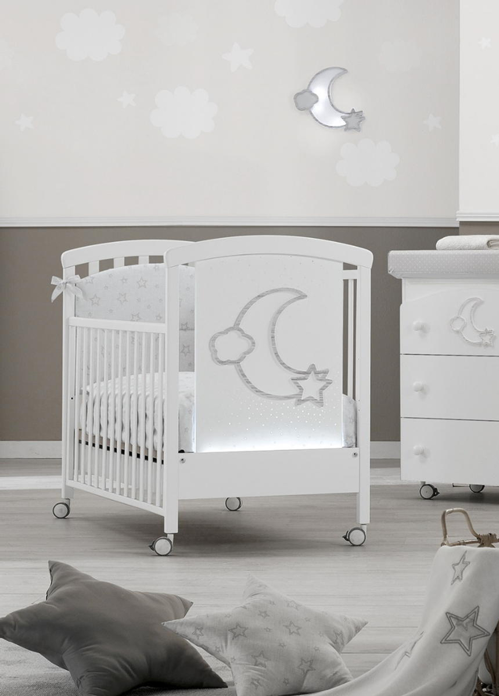 Детская кровать Erbesi Moon LED белый