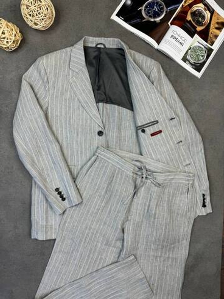 Льняной костюм Brunello Cucinelli
