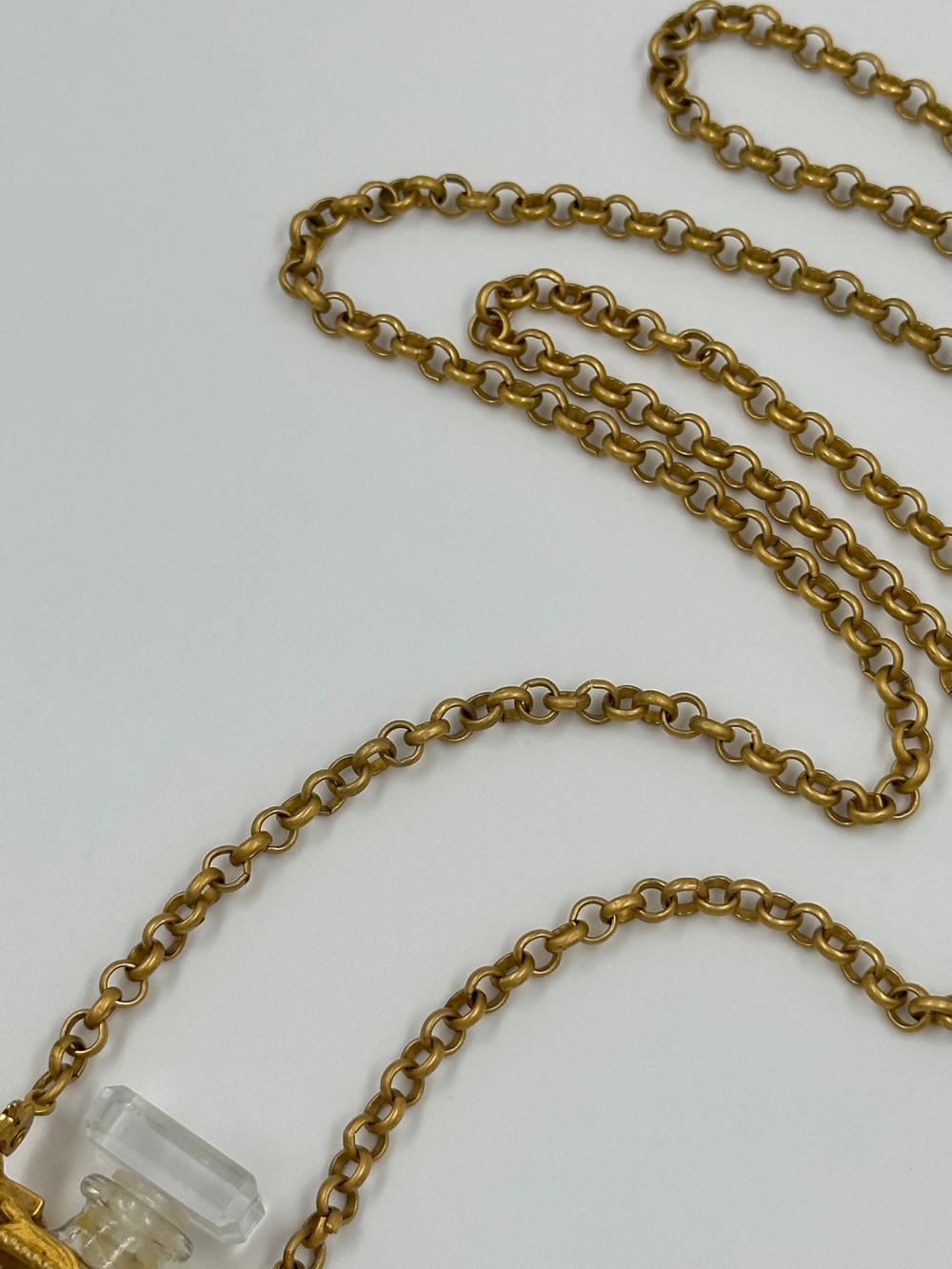 Кулон Chanel с духами Chanel №5