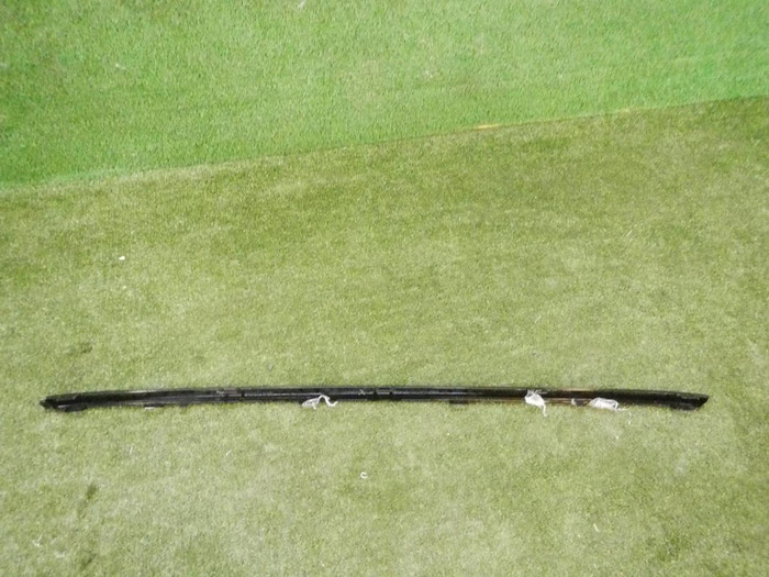 Молдинг переднего бампера Mercedes GLS x167 (2019-н.в.) AMG