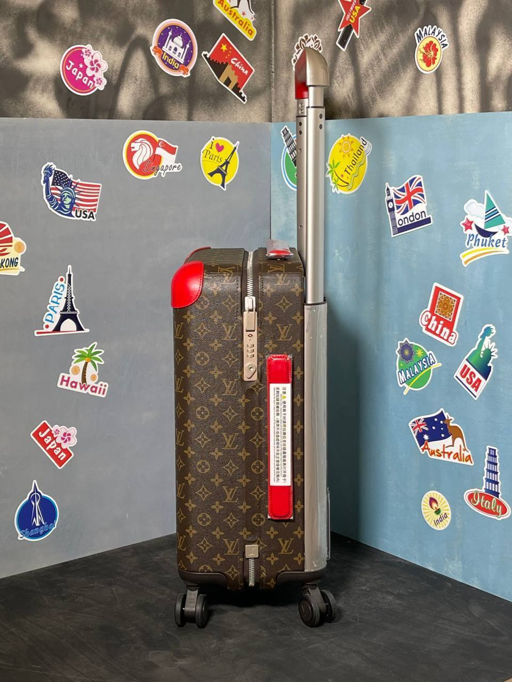 Чемодан Louis Vuitton