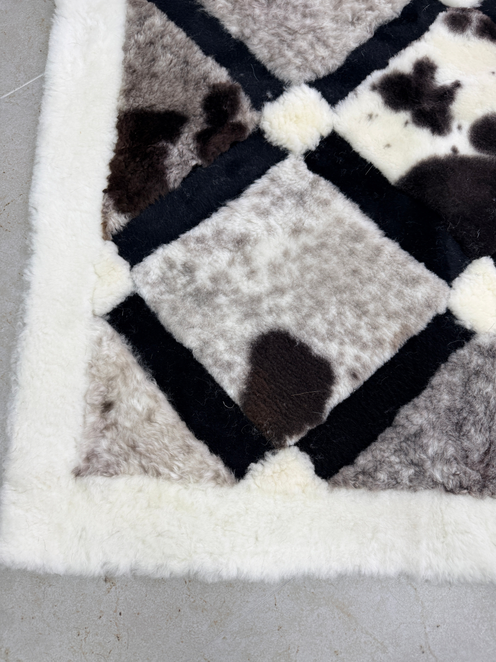 Ковер прямоугольный натуральный мех овчина, 210 х 170 см.