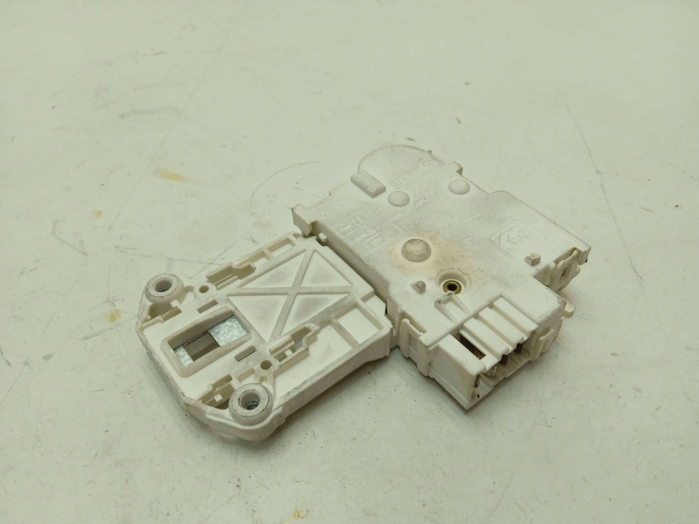 ZWP582 кт166 Блокировка люка для стиральной машины Zanussi ZWD7105 б/у