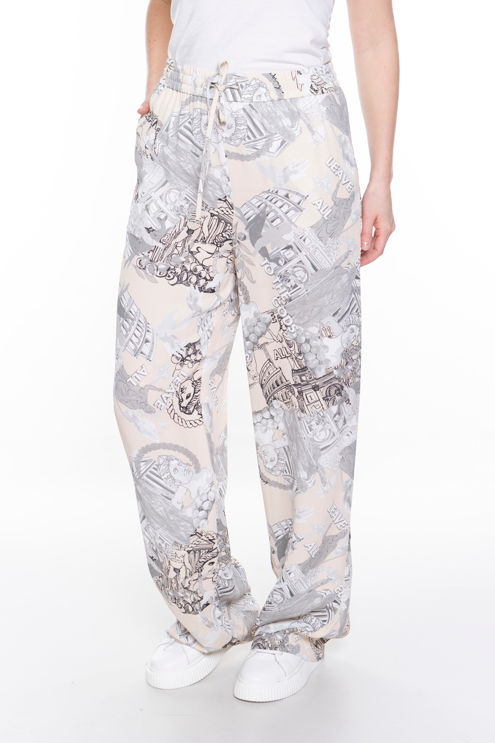 БРЮКИ С ПРИНТОМ