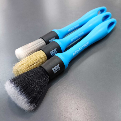 Dry monster DM-BRUSH SET 3 Комлпект кисточек 3шт с различной степенью жесткости для проведения очистки труднодоступных мест.