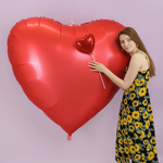 Огромное сердце с надписью