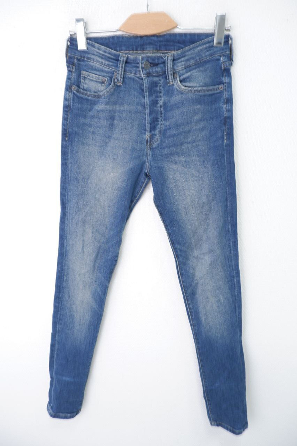 Джинсы базовые 42 размер