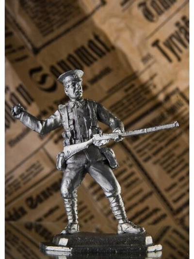 Оловянный солдатик Британский рядовой с гранатой, 1914