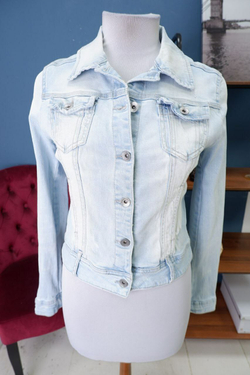 Куртка Stradivarius джинсовая 44 размер