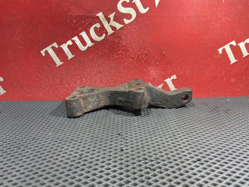 Кронштейн заднего амортизатора правый