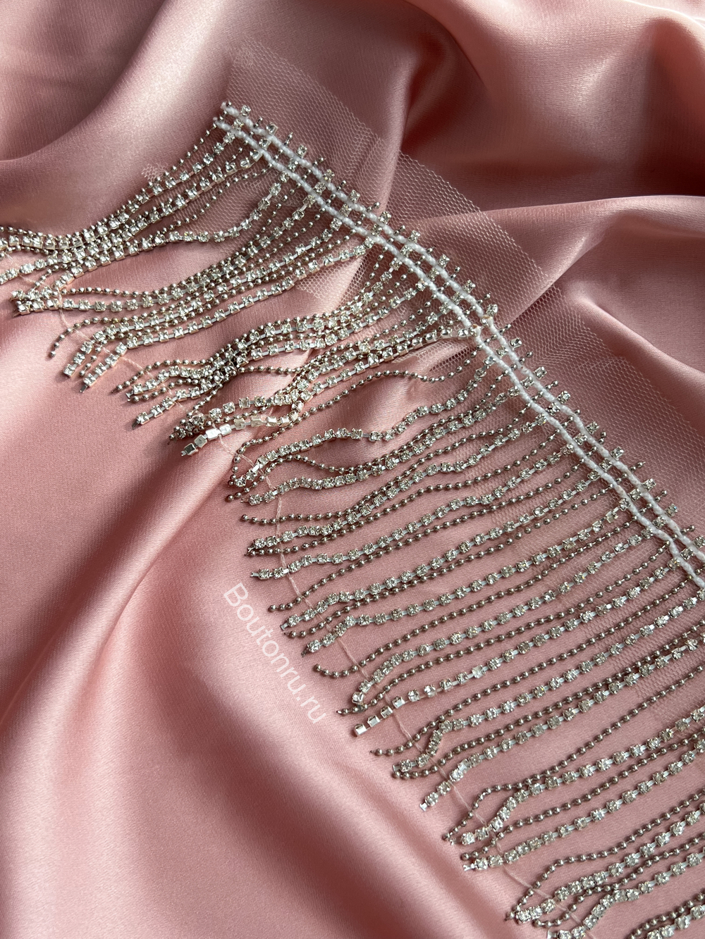 Бахрома со стразами на сетке со скидкой