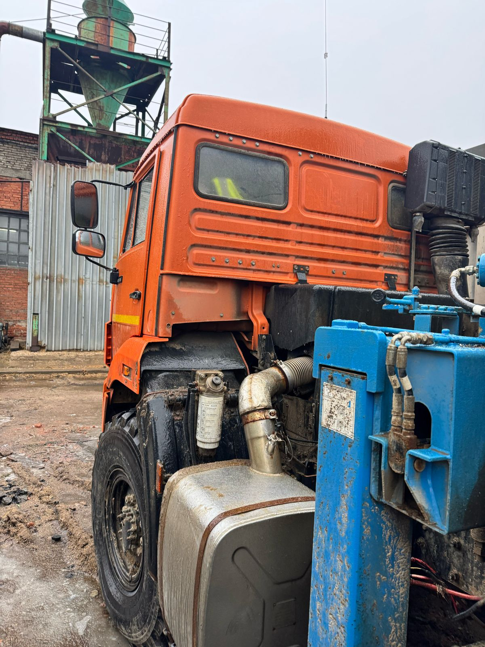 Агропромсервис 4382* на шасси КамАЗ 43118 6x6 Бортовой с КМУ 438240-02 (Дизельный, 11,8 л, 300 л.с.,