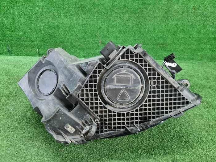 Фара левая Mercedes GLC X253 (2019-2022) LED