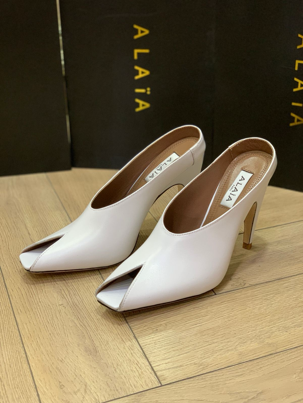 Туфли Alaia