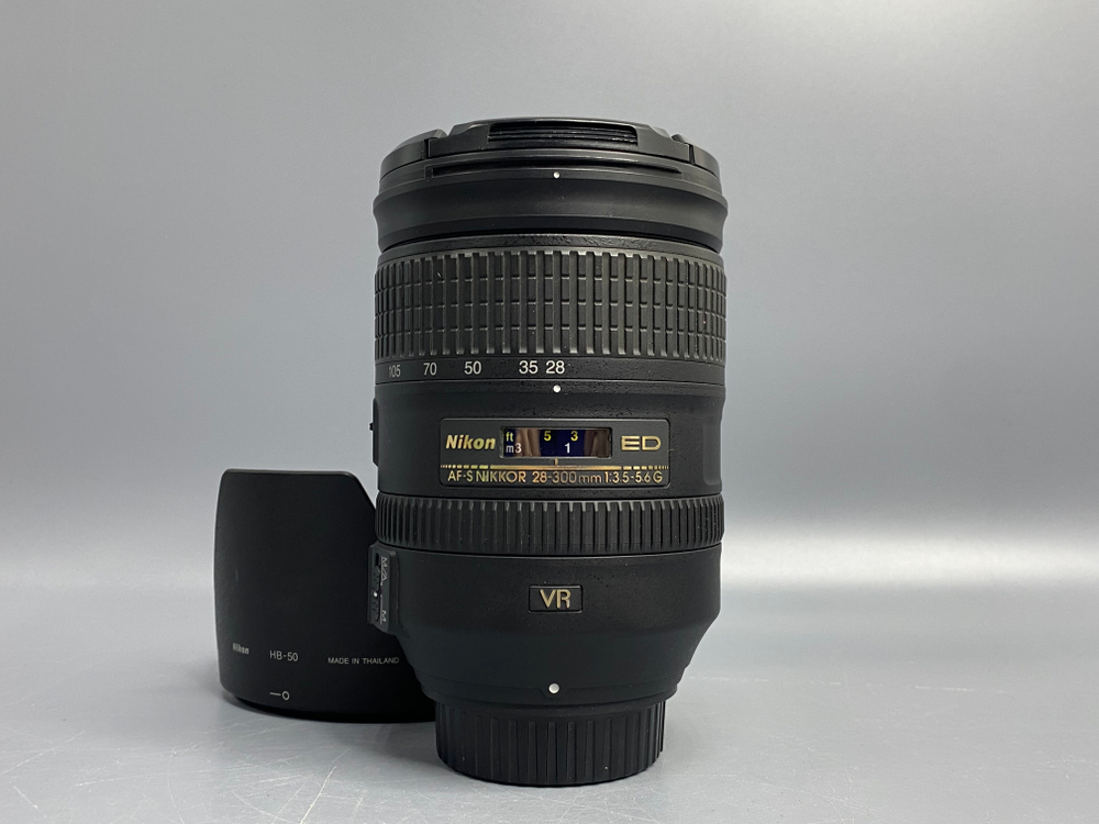 Nikon 28-300mm 3.5-5.6G ED VR