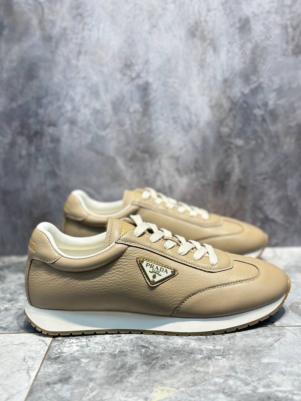 Кроссовки Prada