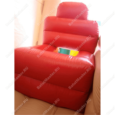 Коммерческий надувной батут "Военный автомобиль"