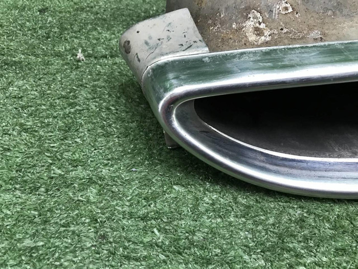 Насадка глушителя правая Mercedes C W205 14-18 AMG