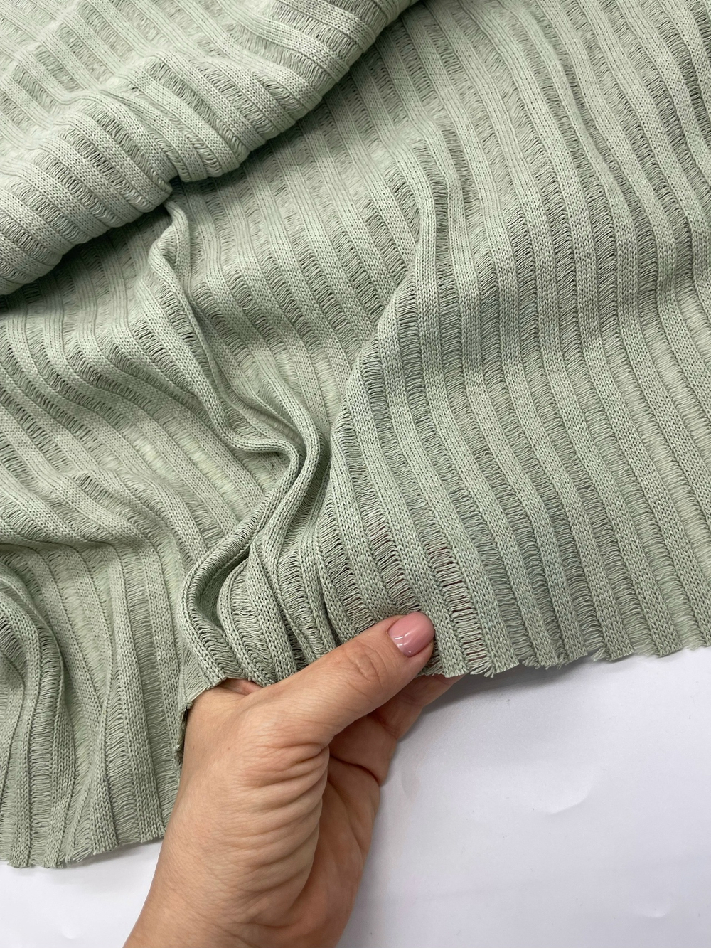 Рваная полоска оливка