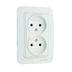 Розетка Makel Lilium двойная внутренняя белая 70017